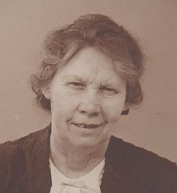 Hustru: Anna Marie Kirstine Madsen #41 leveår: 57 Aner også kendt som: Anna Marie Kirstine Reimann Rasmussen Gift: 6 dec 1913 i Vor Frue Kirke, ... - hf41